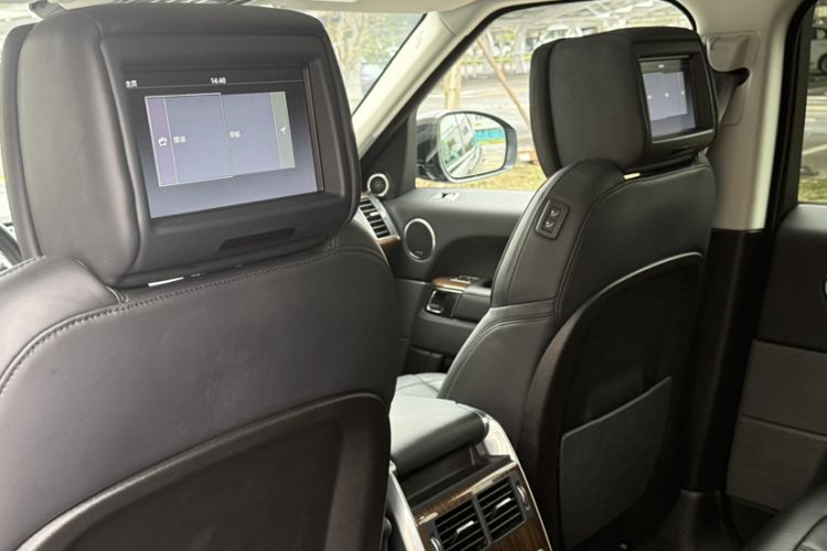 Used Land Rover Range SportNew Energy 2019 P400e HSE Interior 7