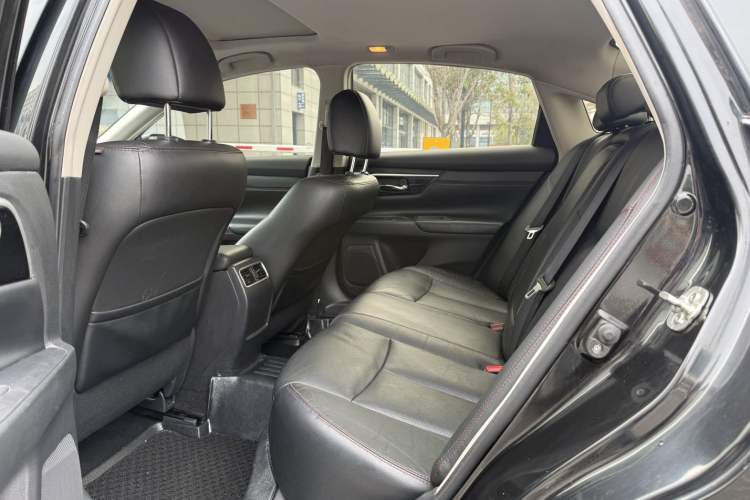 Used Nissan Teana 2018 2.0L XL Smart Upgrade Edition Interior 4