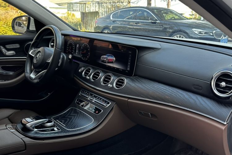 Used Mercedes-Benz E-Class 2018 Facelift E 200 L Sport 4MATIC
