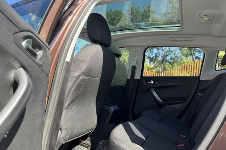 Used Peugeot 2008 2014 1.6L Automatic Fashion Edition