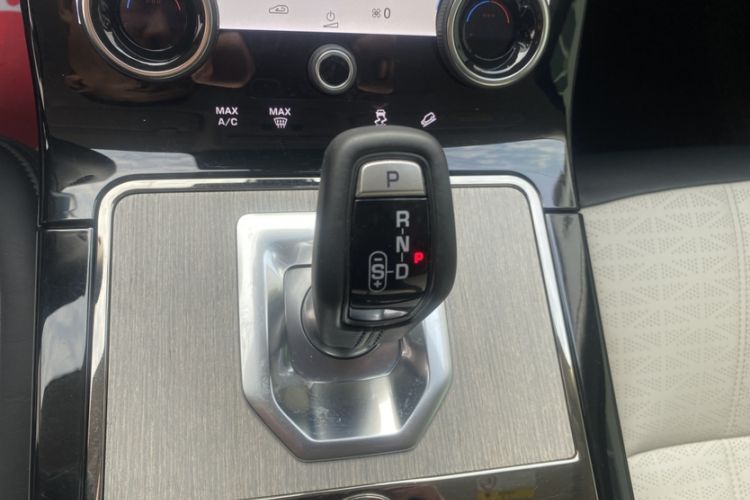 Used Land Rover Range Evoque 2022 Range Rover L 249 PS R-Dynamic HSE Luxury Edition Gear Lever
