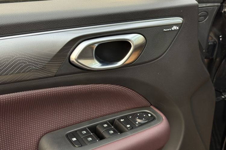 Used GAC Trumpchi M6 2023 PRO 270T DCT Luxury Edition Interior 3