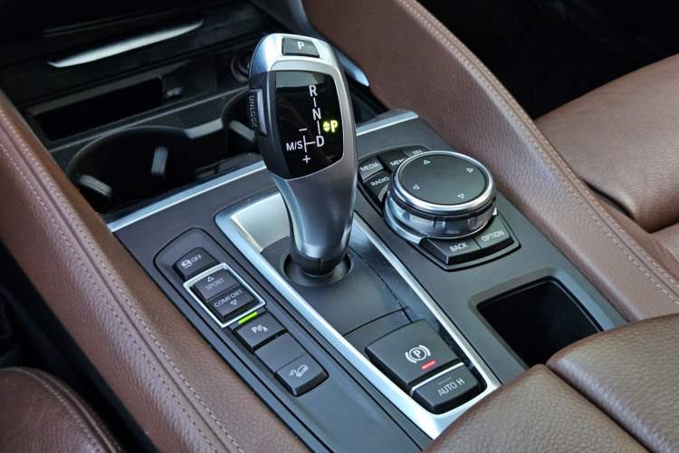 Used BMW X6 2015 xDrive28i
