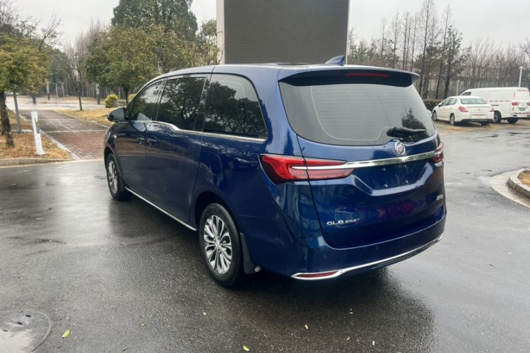 Used Buick GL8 2023 Land Executive Class Smart Enjoyment Model