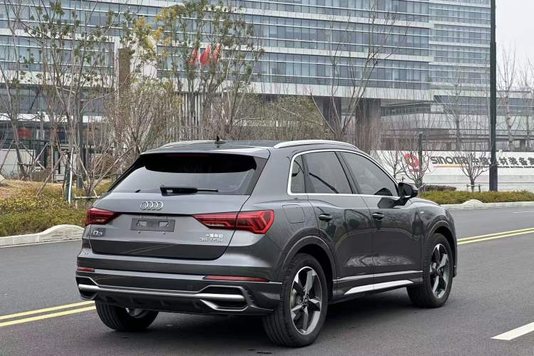 Used Audi Q3 2022 35 TFSI Fashion Dynamic Model
