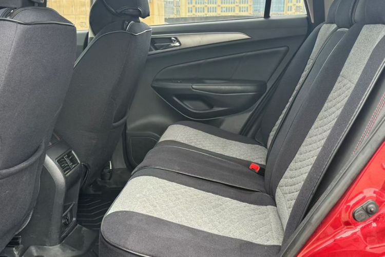 Used CHANGAN CS75 2016 2.0L Manual Luxury Version China IV Standard
