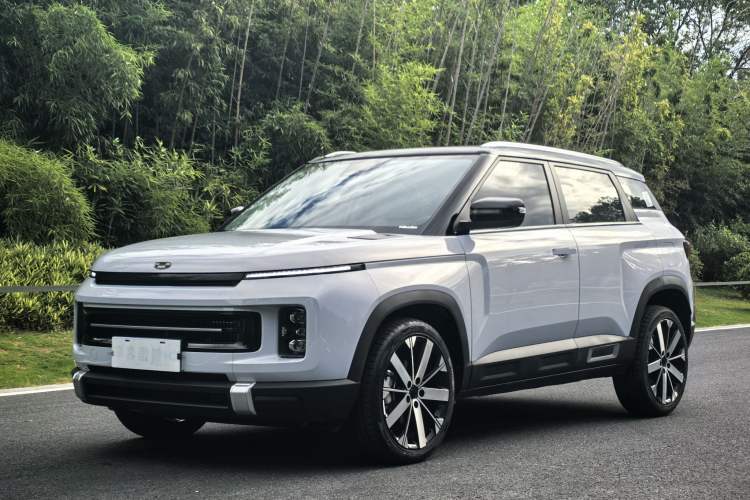 Used Geely Auto icon 2025 Linglong 1.5TD Ruyi Edition