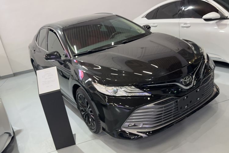 Used Toyota Camry 2018 2.0G Luxury Edition Exterior 5