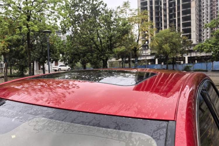 Used Roewe i6 2020 PLUS 1.6L CVT 4G Connected Glory Flagship Edition

