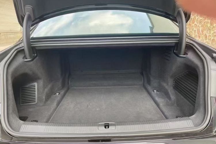 Used Audi A8 2018 A8L 55 TFSI quattro Launch Edition Prestige Model
