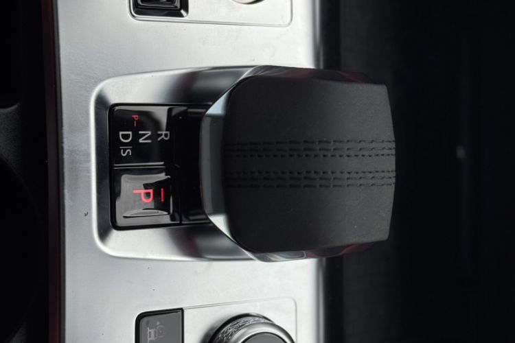 Used Jaguar F-PACE 2025 P250 R-Dynamic SE
