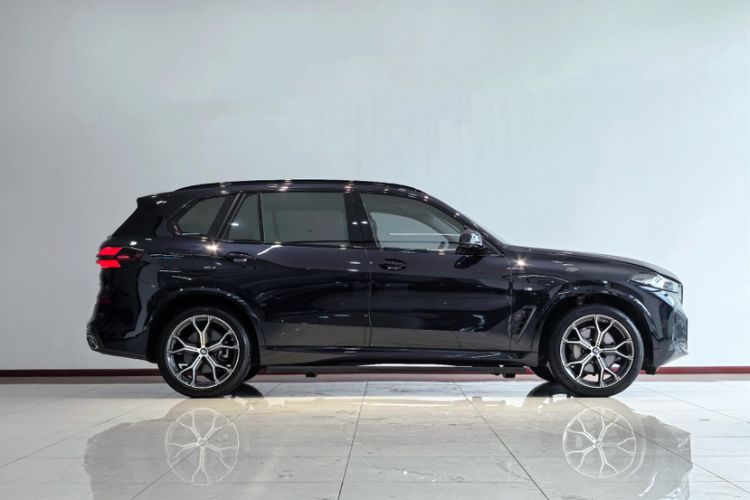 Used BMW X5 2023 xDrive 30Li Luxury M Sport Night Edition Package