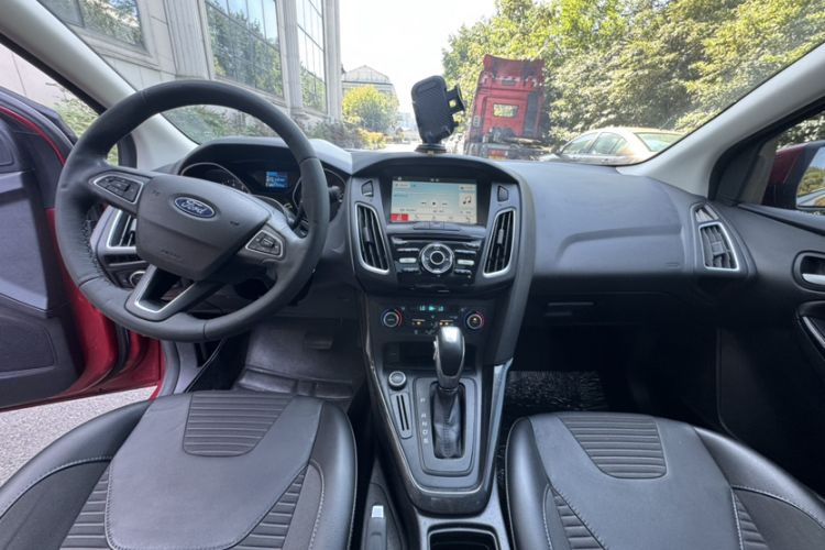 Used Ford Focus 2017 Sedan 1.6L Automatic Fashion Edition Smart Drive Version