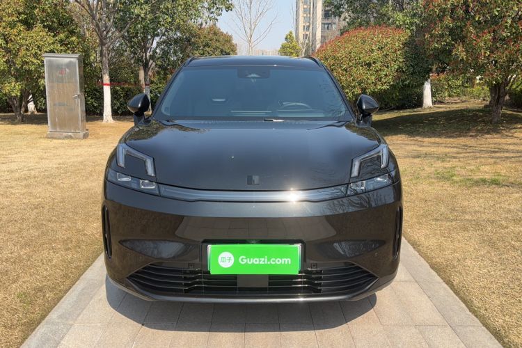 Used Lynk & Co 08 EM-P 2023 120km Long-Range Halo
