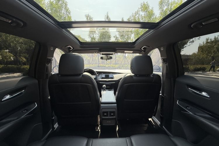 Used Cadillac XT4 2021 28T Two-Wheel Drive Tech Edition