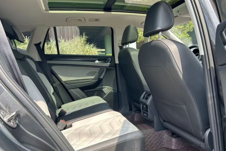 Used Volkswagen Tayron 2023 280TSI Two-Wheel-Drive Luxury Plus Advanced Version
