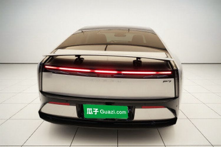 Used XPeng P7 2025 Model—750 All-Wheel-Drive High-Performance Ultra Exterior 3