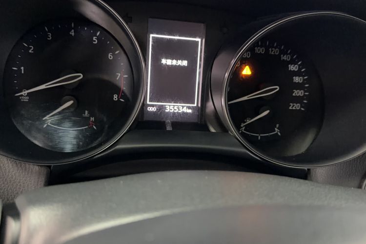 Used Toyota C-HR 2020 2.0L Leading Edition Odometer Close Up