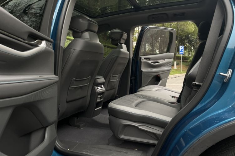 Used Ford Edge 2023 Ford Explorer L 2.0T EcoBoost Two-Wheel Drive 7-Seater Luxury Model