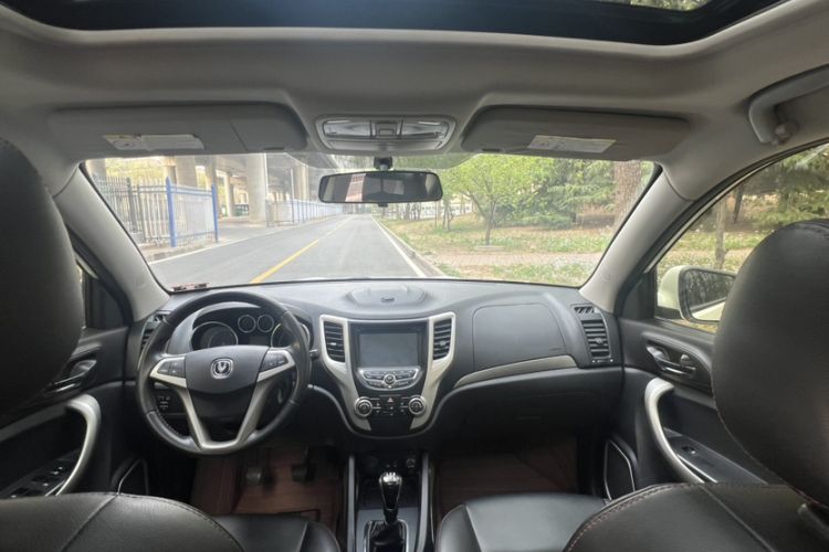 Used CHANGAN CS35 2014 1.6L Manual Luxury Navigation Model China IV Standard
