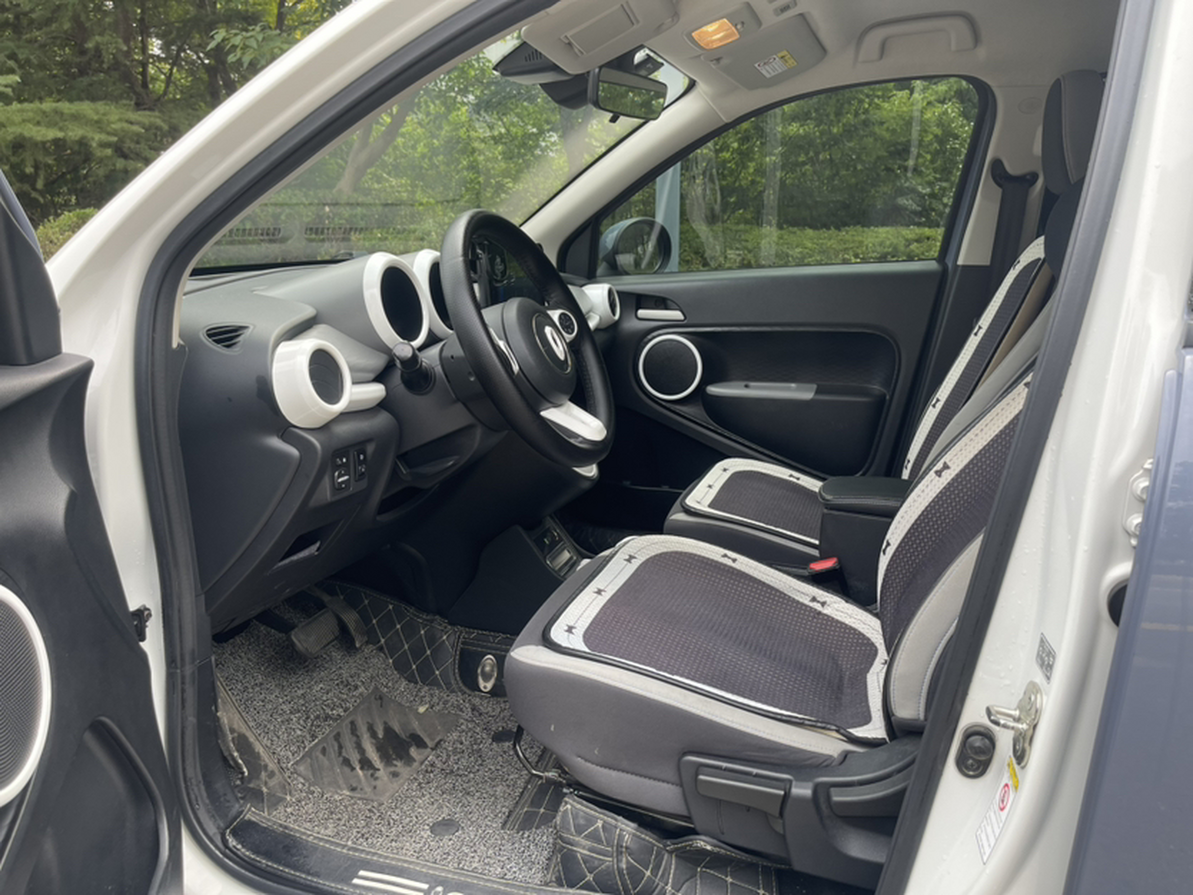 Interior delantero