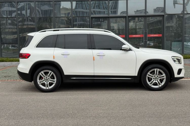 Used Mercedes-Benz GLB 2020 Updated GLB 200 Dynamic Edition Exterior 3