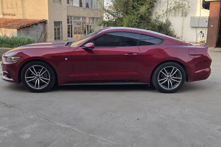 Used Ford Mustang 2015 2.3T Automatic U.S.-Spec Version