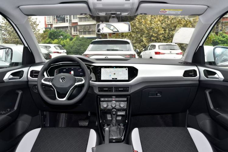 Used Volkswagen Tacqua 2023 200TSI DSG Joy-Connect Edition
