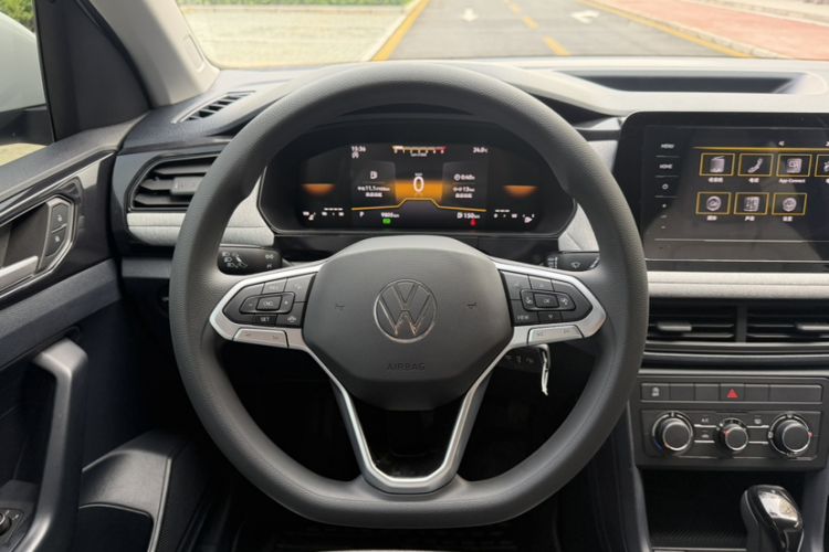 Used Volkswagen Tharu 2025 New Sharp 1.5L Sharp Edition Interior 6