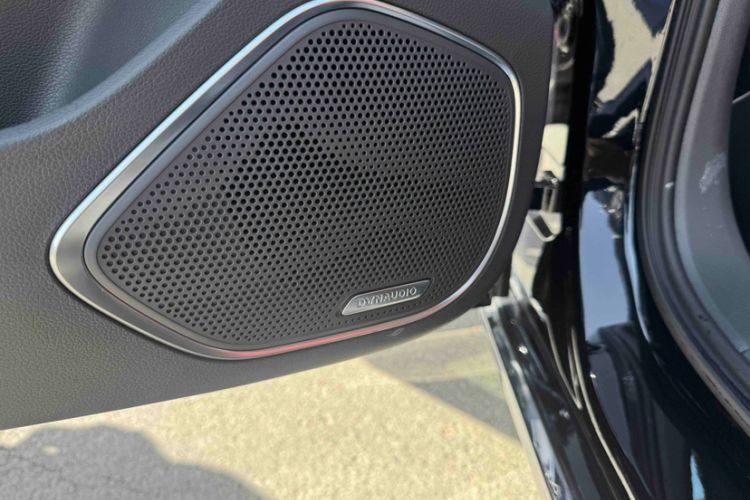 Used Hongqi H5 PHEV 2025 170 Super Hybrid Version Interior 1