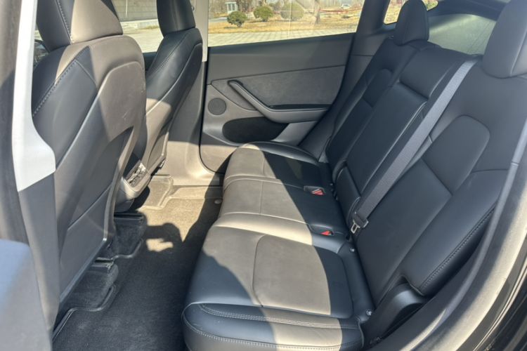 Used Tesla Model Y 2023 Rear-Wheel-Drive Version