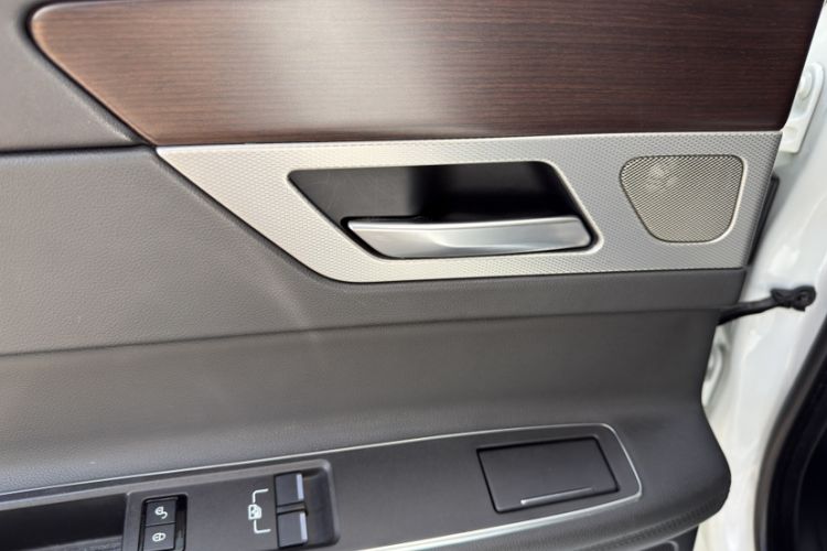 Used Jaguar XFL 2019 XFL 2.0T 200 PS Two-Wheel-Drive Elite Edition
