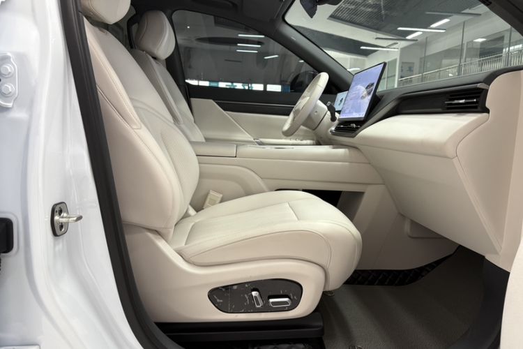 Used Dongfeng eπ eπ008 2026 Model Six-Seat Pure-Electric Family Delight Edition