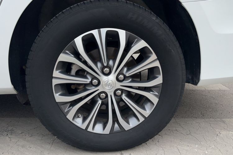 Used Buick GL8 2021 Land Cruiser Executive Class 652T Comfort Model