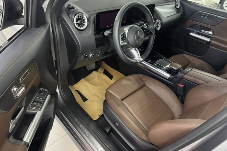 Used Mercedes-Benz GLA 2024 GLA 220 4MATIC
