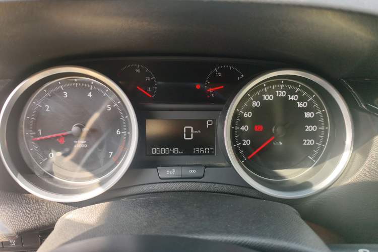 Used Peugeot 408 2019 360THP Automatic Luxury Edition China VI Standard Odometer Close Up