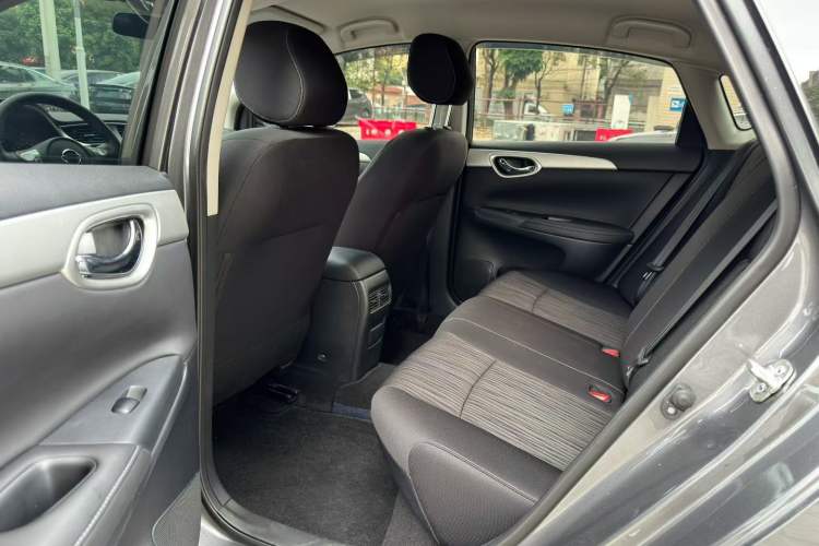 Used Nissan Sylphy 2024 Restyled Version 2 Classic 1.6XE CVT Comfort Edition Interior 9