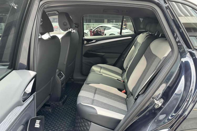 Used Volkswagen ID.4 CROZZ 2024 Pure Edition Limited Edition