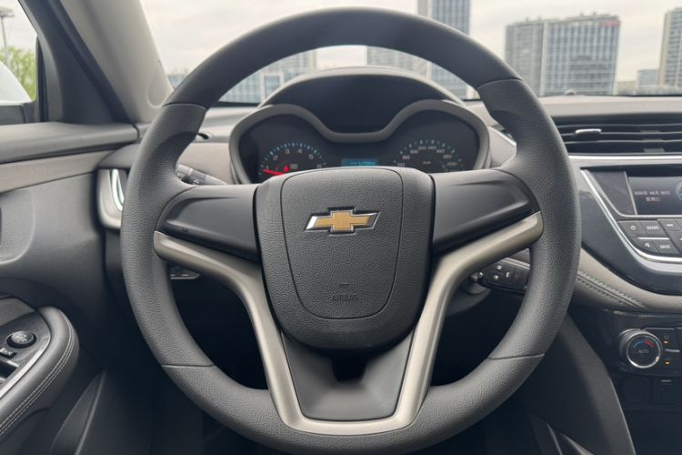 Used Chevrolet Malibu 2017 1.5T Automatic Comfort Edition Steering Wheel