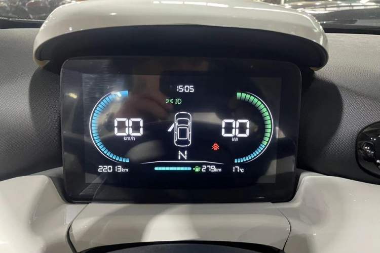 Used Leapmotor T03 2022 Hometown Jade Edition Odometer Close Up