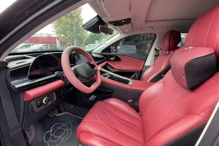 Used EXEED Stellar 2023 400T Two-Wheel Drive Comfort Flyfish Edition