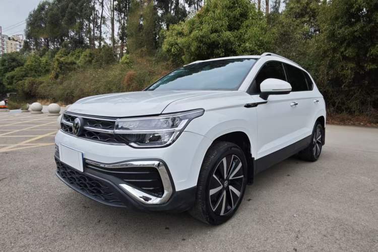 Used Volkswagen Tharu 2023 300TSI Two-Wheel-Drive Moonlight Edition