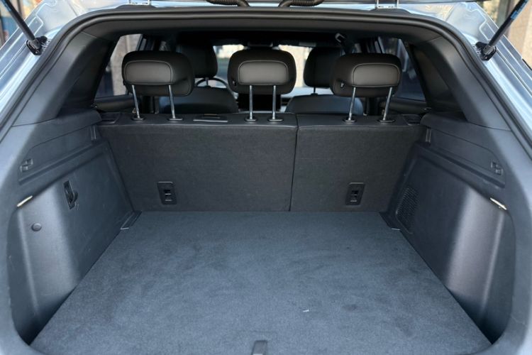 Used Baojun Yunhai 2024 140km Plug-in Hybrid Version Interior 8