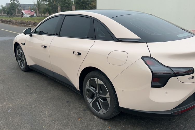 Used XPeng MONA M03 2024 620 with Ultra-Long Range
