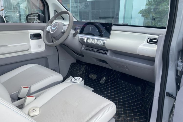 Used Wuling Air ev 2023 - Four Seats - Advanced Edition
