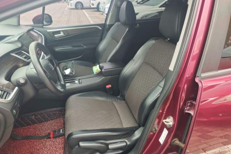 Used Honda Jade 2017 1.8L automatic Comfort version 5 seats
