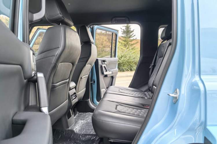 Used 212 T01 2025 2.0T Changfeng
