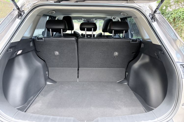 Used Toyota FRONTLANDER 2023 2.0L CVT Leading Edition Trunk