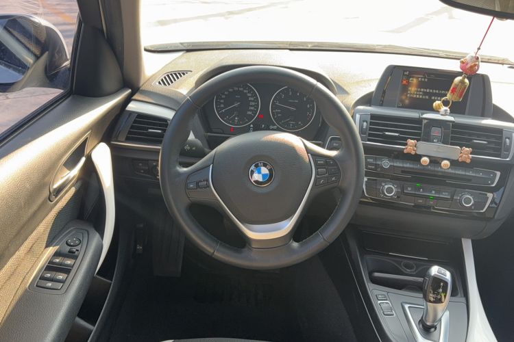 Used BMW 1 Series 2015 118i Urban Design Package Steering Wheel