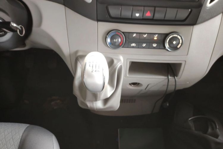 Used JAC Sunray 2018 2.7T 5-Series National Emission Standard V Star Express Mid-Top
